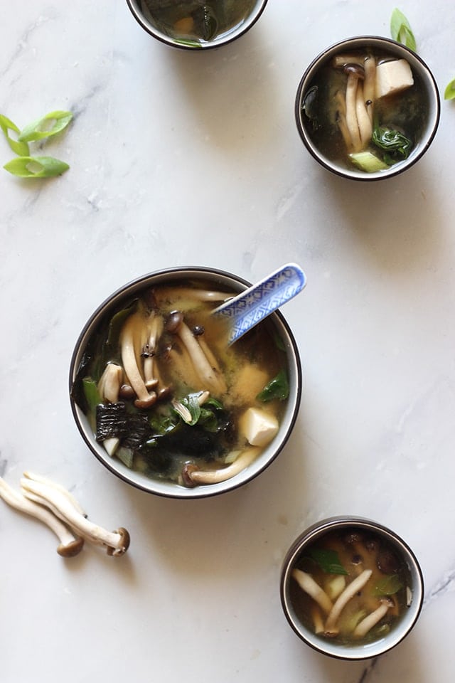 Ready in just 15 minutes! bit.ly/2GZqbFU Easy, Homemade Miso Soup <a href="/ElenaSzeliga/">Elena Szeliga</a>