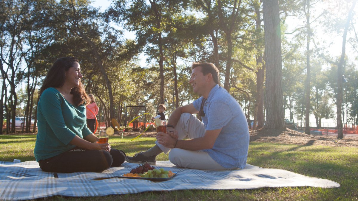 riverlightsnc's tweet photo. Have a picnic. Hike to new sights. Even get sand between your toes. Lucky for our residents, adventures in nature occur just outside their front door! https://t.co/cN0TYJYDyF https://t.co/gQV8LvScyQ