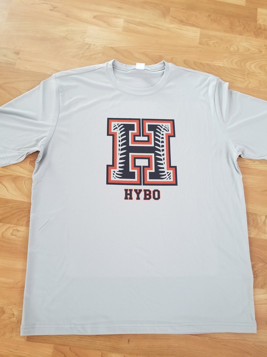 HBC14uBlue2024's tweet image. Boys received their practice shirts last night, they look great! Thanks @chrisbraun29 #Controllables #HYBO