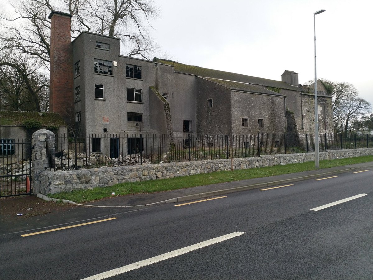 AdrianKavanagh's tweet photo. Old factory site just outside Mountmellick, formerly the "Manchester of Ireland" #YearofGeography #LaoisWeek https://t.co/teSpO4Wmoo