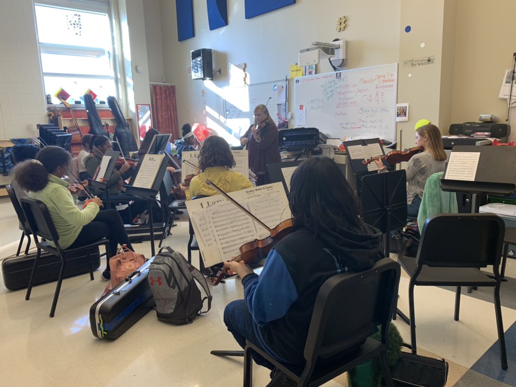 DrVosh_CSD's tweet photo. Peeked in on our strings students practicing this week! The Academy Hallway is always performing! #dhsshoutout https://t.co/N0dWiKpqRY
