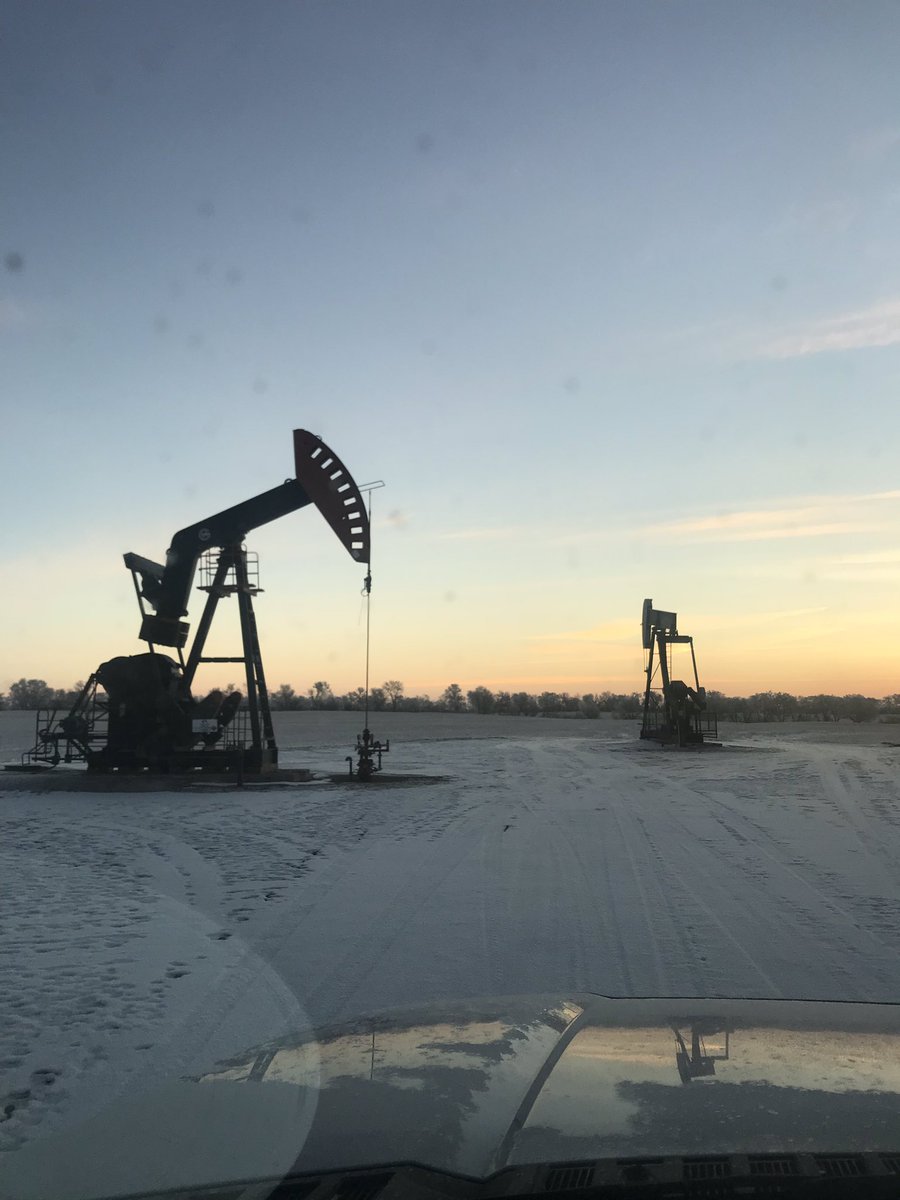 Another day, another day checking wells #365 #sesask #blackgold #sasksunrise