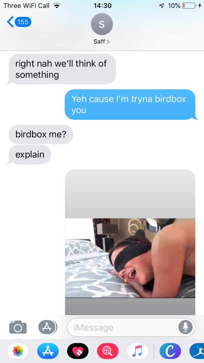 mat_drey's tweet photo. When birdbox helps you shoot your shot😂😂 #BirdBox #BirdBoxChallenge #BirdBoxmeme #BirdBoxNetflix #Netflix https://t.co/RL5G7GHyPO