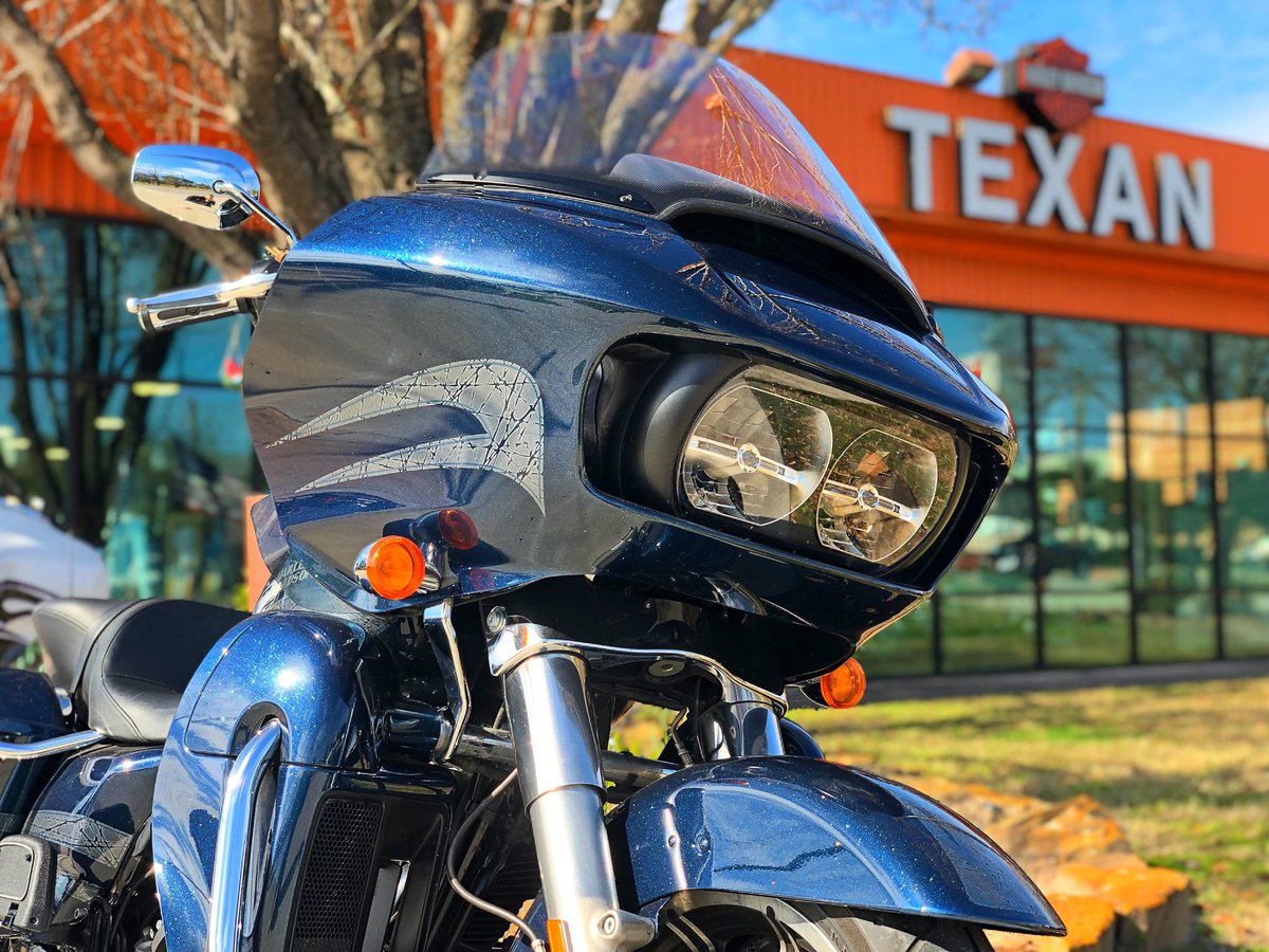 Riding Solo☑️
Have a Passenger?
No problem when you have a detachable Tour Pack!☑️