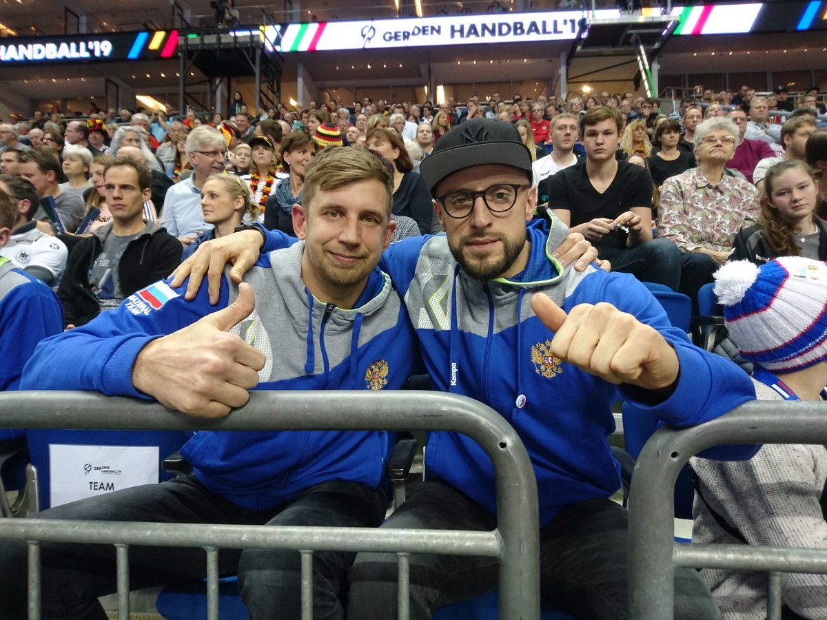 rushandball's tweet photo. После матча в прямом эфире нашего инстаграма мы пообщаемся с Сергеем Горбоком и Константином Игропуло!
https://t.co/POv91Biagi
Пишите свои вопросы в комментарии!
#RUSCOR #Handball19 #teamRussia #гандболмировой https://t.co/n5VYZlsu0b