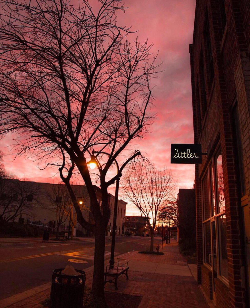 We never get tired of this view 😍