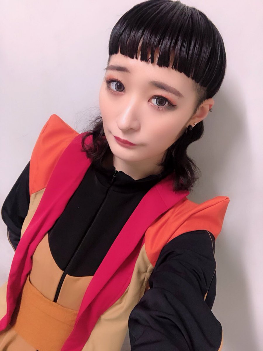 リンリン 短い髪で幕張の衣装きてみただ おやすみ