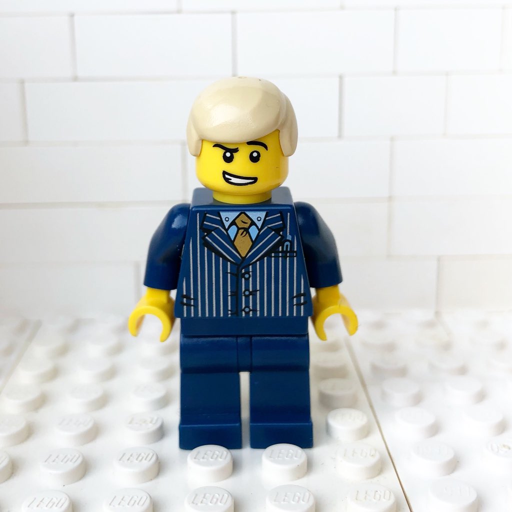 LEGOfrasier's tweet photo. "I’ve waited for this all my life, Frasier – one act of utter, devil-may-care, crotch-grabbing brazenness! And of course I’ll have a nurse on speed-dial in case things get too hairy." #nilescrane https://t.co/v1neq0CLb0
