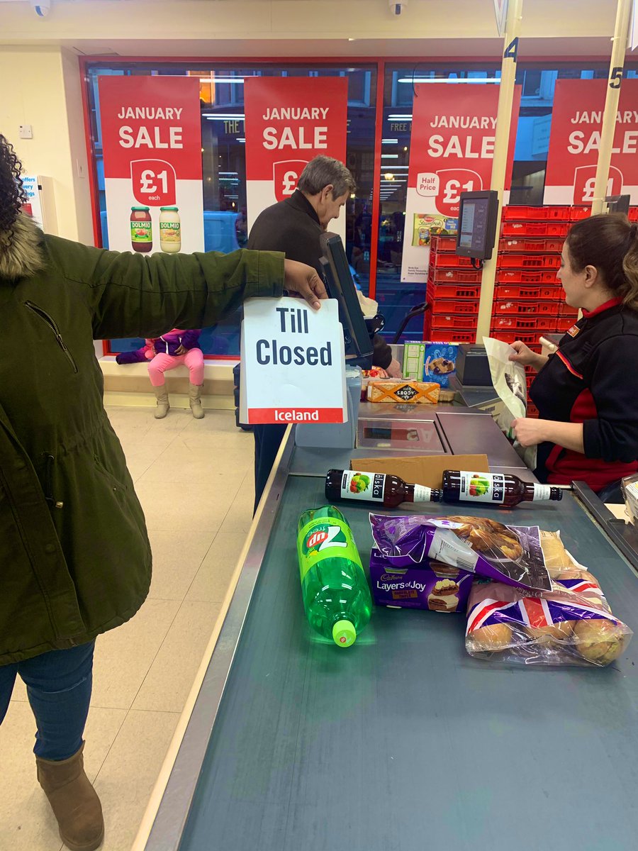 Tray_c_Jay's tweet photo. @IcelandinUK @Donzee04 @Marz372 wooooohhhh whatโs going on!!!! Make shift next customer dividers are things that bad Iceland???? #cardboard #nextcustomer #divider https://t.co/GunVVw71QV