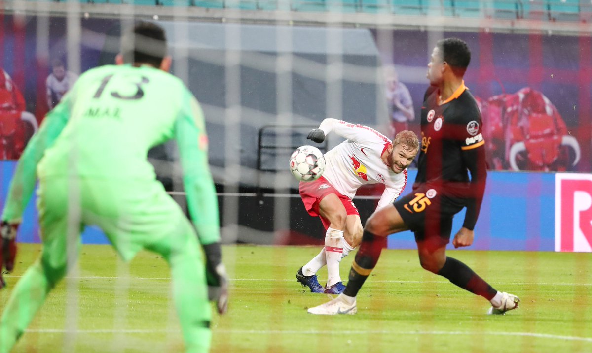 RBLeipzig's tweet photo. Das war's! ⏹

Im Testspiel trennen sich #DieRotenBullen🔴⚪ gegen @GalatasaraySK 1:1.
#RBL-Torschütze ⚽ ist @YussufYurary.

#RBLSK ❤⚪ 🆚 💛❤ https://t.co/9zO3fH7xR9