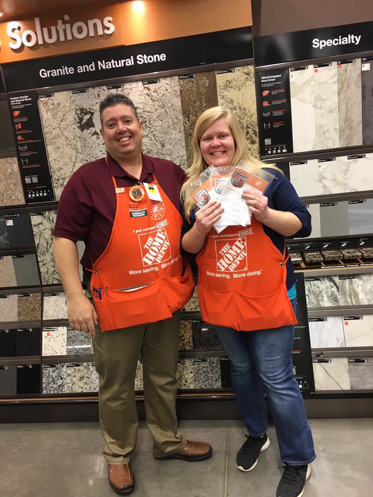 nieves1Ramon's tweet photo. 2 time winner of the Rays of Sun!  #homedepot8413   Way to go kitchen designer Jessica! @hollytate122 @serenegar @ChrisBergHD https://t.co/hvjnrKLgQL