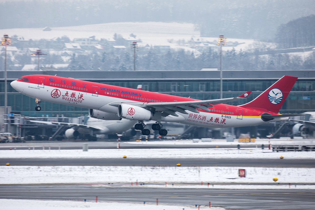 ZRH | 12. Jan. 2019 | B-5929 | Sichuan Airlines | Airbus A330-343 „Wuliqngye Livery“ special colours
#aviation #Airbus #ZRHmovements #avgeek @zrh_airport @SichuanAir #sichuanairlines #snow #winter