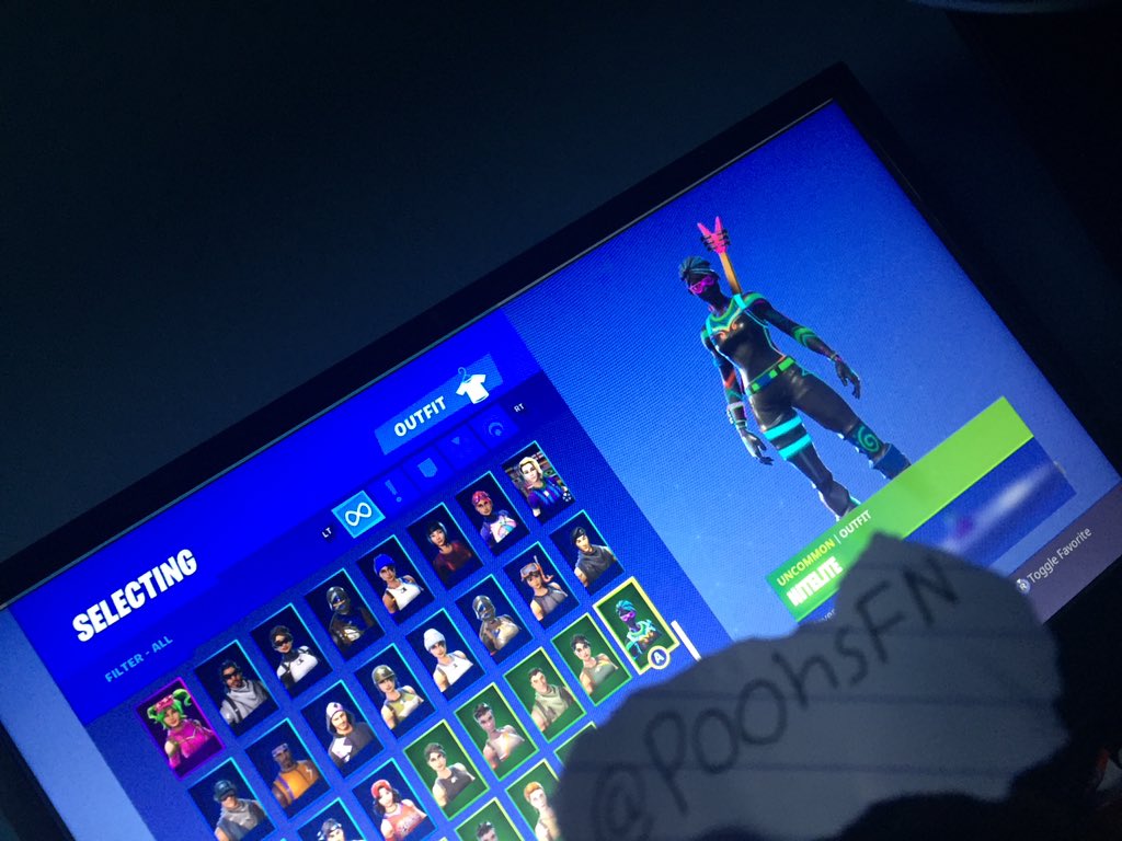 PoohsFN's tweet photo. Just got this STACKED account if you wanna trade hmu ngf #skulltrooper #ogaccount #ghoul #ghoultrooper #renegade #renegaderaider #season2 #accountforsale #codenameelf #accounttrade #fortnite #fortniteaccount https://t.co/3rIUTowWIF