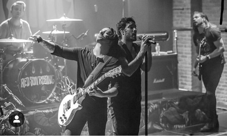 SunEire's tweet image. First show of the Year, @redsunrising Columbus,OH®️💲®️🎵🌻19 January Newport Music Hall Doors7pm🎵See You All there!🌻#WeAreThread #RedSunRisingMusic #LiveShow #MikeProtich #RyanWilliams #PatGerasia #DaveMcGarry #RickyMiller #GreatVibes #Threadheads #LiveMusic #RickyMillersBDay