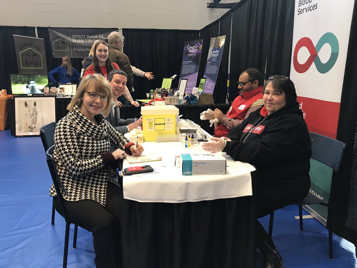 Minister <a href="/LisaVDempster/">Lisa V Dempster</a> and <a href="/HCS_GovNL/">Health and Community Services NL</a> Parl. Sect. <a href="/JohnMichaelFinn/">John Finn</a> visited the @LifelineNL booth at the <a href="/PCSPnl/">Town of PCSP</a> Health and Wellness Expo to find out their blood types.