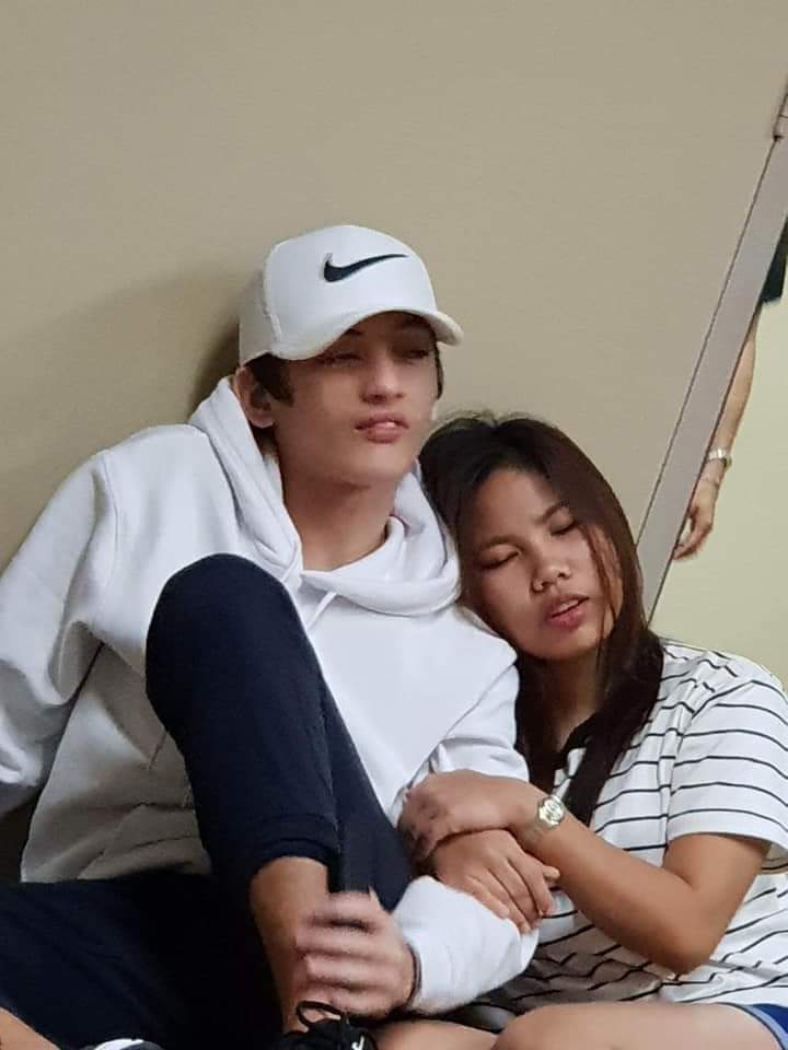 Yum2112's tweet photo. Ang serep nila mahalin talaga hahh @mhara271 

#SethLieOnASAP https://t.co/LBB3MSN96E