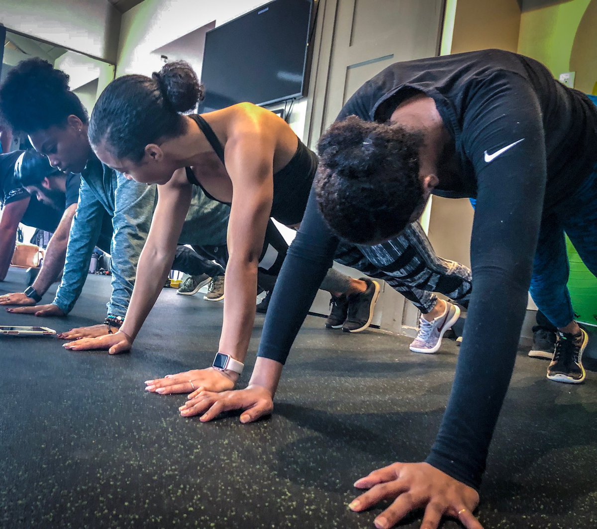 iNSPIREdclo's tweet photo. Today was an extremely successful day for iNSPIRE as we held our first HIIT Training. Improving lives through fitness helps bring motivation and inspiration into our communities.
Have integrity in everything you do, people are counting on you!
#ActivelyiNSPIREd
๐๐๐ฝ https://t.co/EJxMv2Qf7h