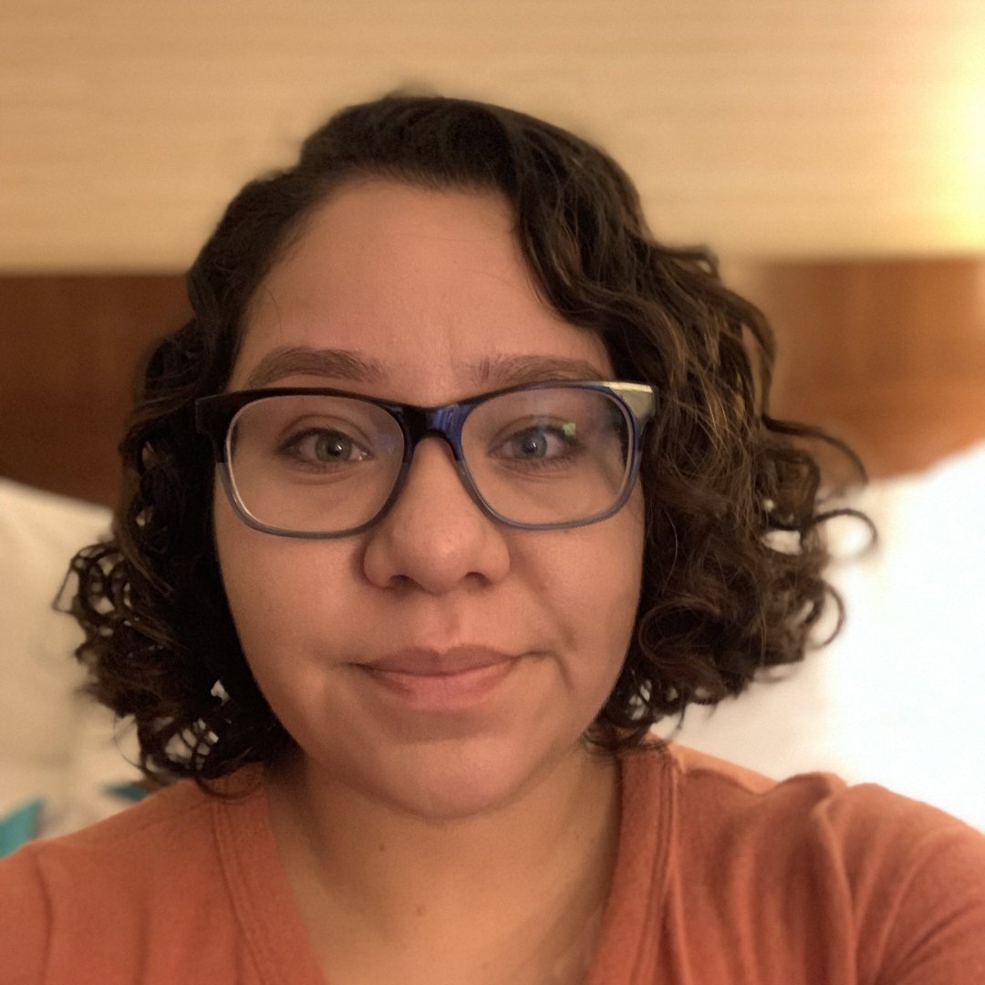 LidiaLabra's tweet photo. New Year, new haircut. https://t.co/jZXSySd3NO