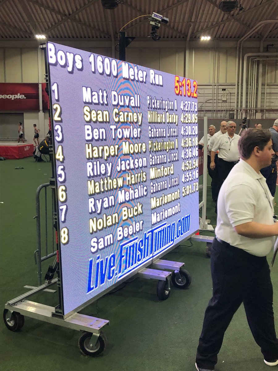DarbyTFXC's tweet photo. Boom! Sean Carney runs a PR breaking 4:30, huge run for the sophomore! https://t.co/HmIiC6mCpG