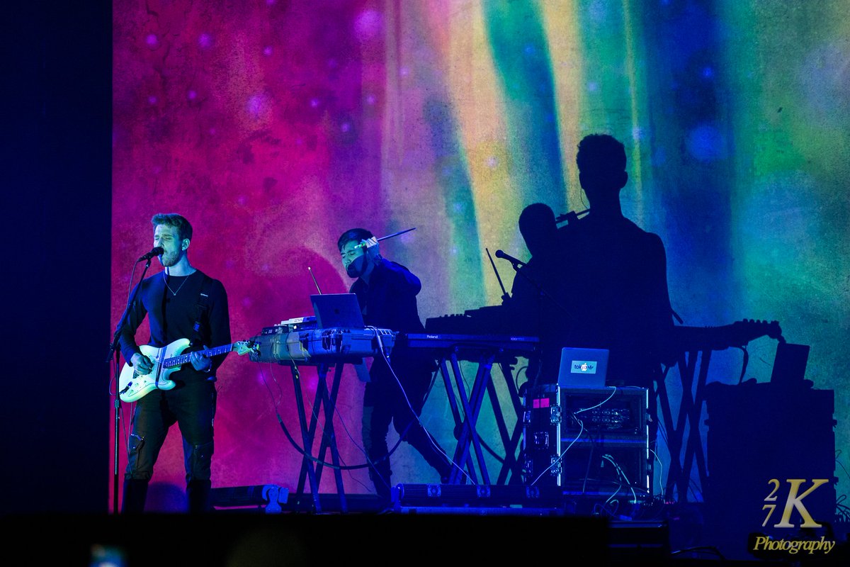 ConnersJim's tweet photo. #TwoFeet opening for Panic! at the Disco in #BuffaloNY 

Full set of pics at https://t.co/VrZPkc9Z1s
Coverage for @Altbuffalo 

@TwoFeetMusic @KeyBankCtr https://t.co/9DBRR1gp5L
