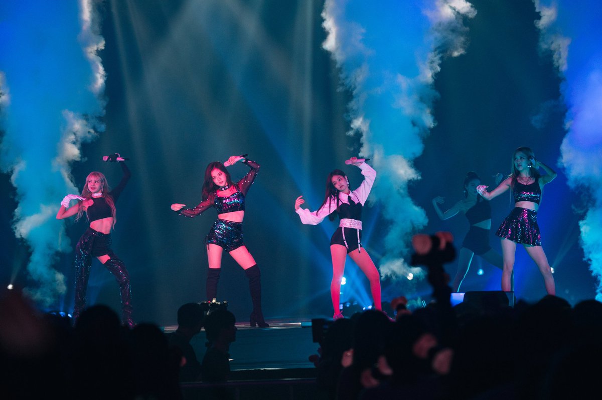 whoislalileo's tweet photo. #888DaysWithBLACKPINK for all #BLINKS around the world 😌 I'm so proud of girls ❤️ https://t.co/zpbeBLwpMY