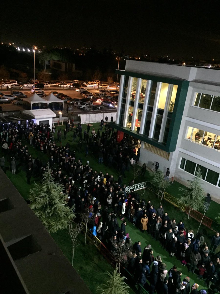 Sabahın ilk saatlerinde başlayan Doğa Koleji Bursluluk sınavı akşamın karanlığına kadar devam etti. İlginize teşekkürler