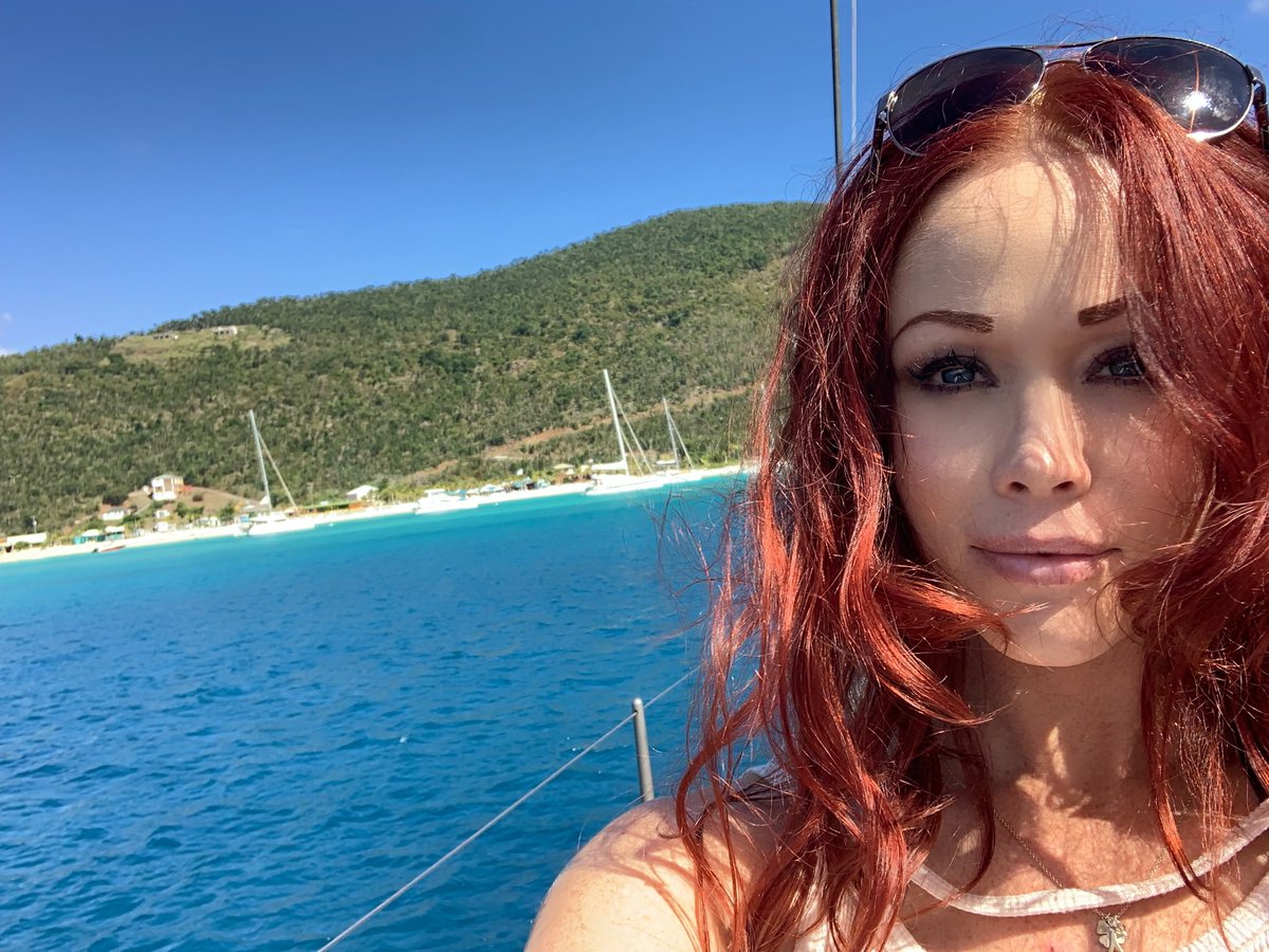 ChristinesFire's tweet photo. The #Calyfx lifestyle is #SoVapingGood #GetHighGetSkinny #Calyfx #HighSociety #CaliWeed #VegasWeed #420 #HighTimes #CBD #THC #Weed #cannabis #Fitness #FitnessMotivation #cannabiscommunity #marijuana #vape #weedmaps #girlswhosmoke #BVI #luxurylifestyle https://t.co/eErbtj8szW