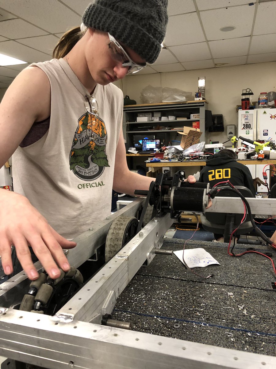 TeamTnT280's tweet photo. It’s all systems go for TnT 280 Robotics! Mission control is ready to blast off into week 1! 🚀🥽 https://t.co/SWo98v49iA