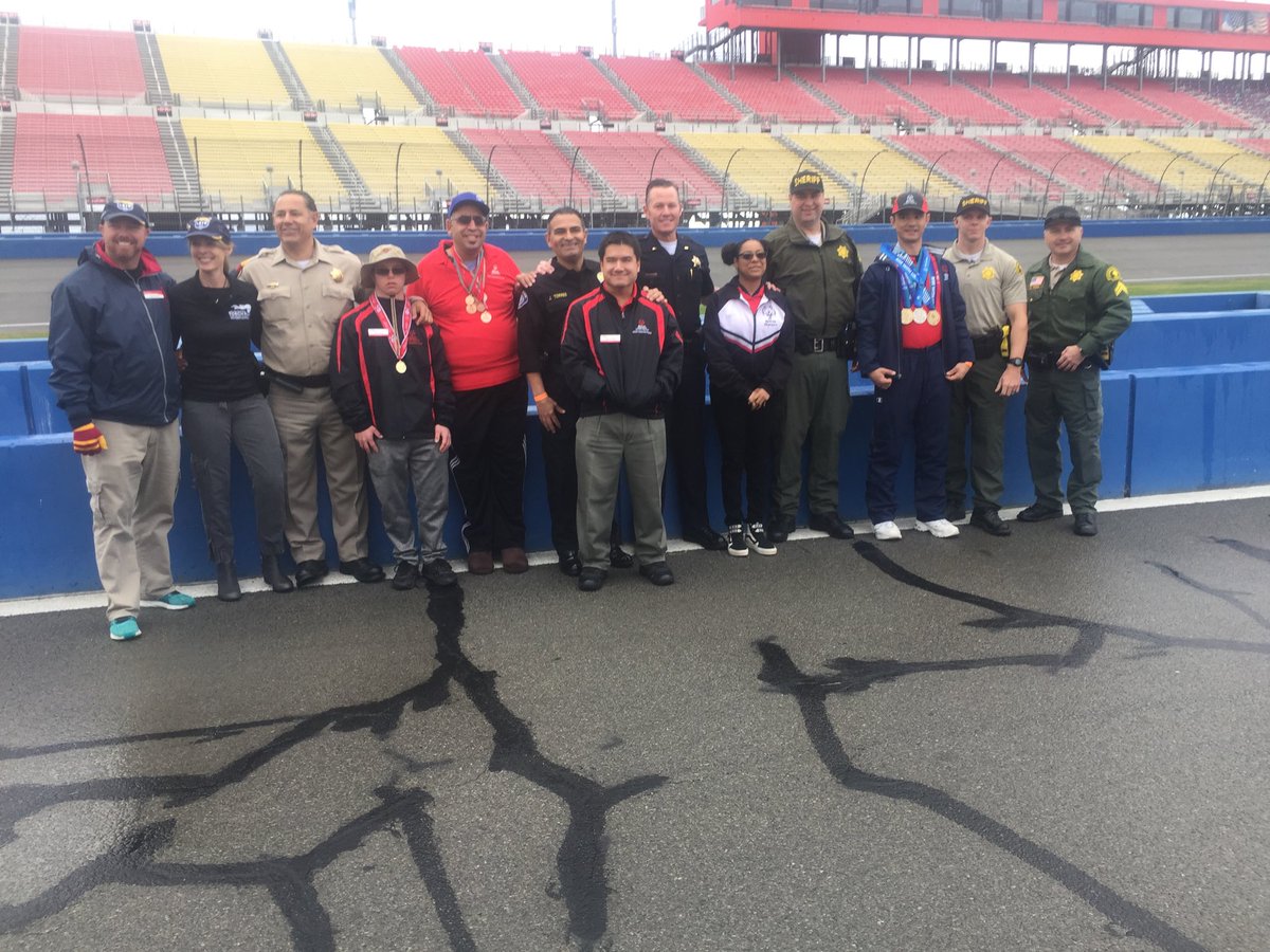 Alohanoha's tweet image. Thank you for police sheriffs for all their support