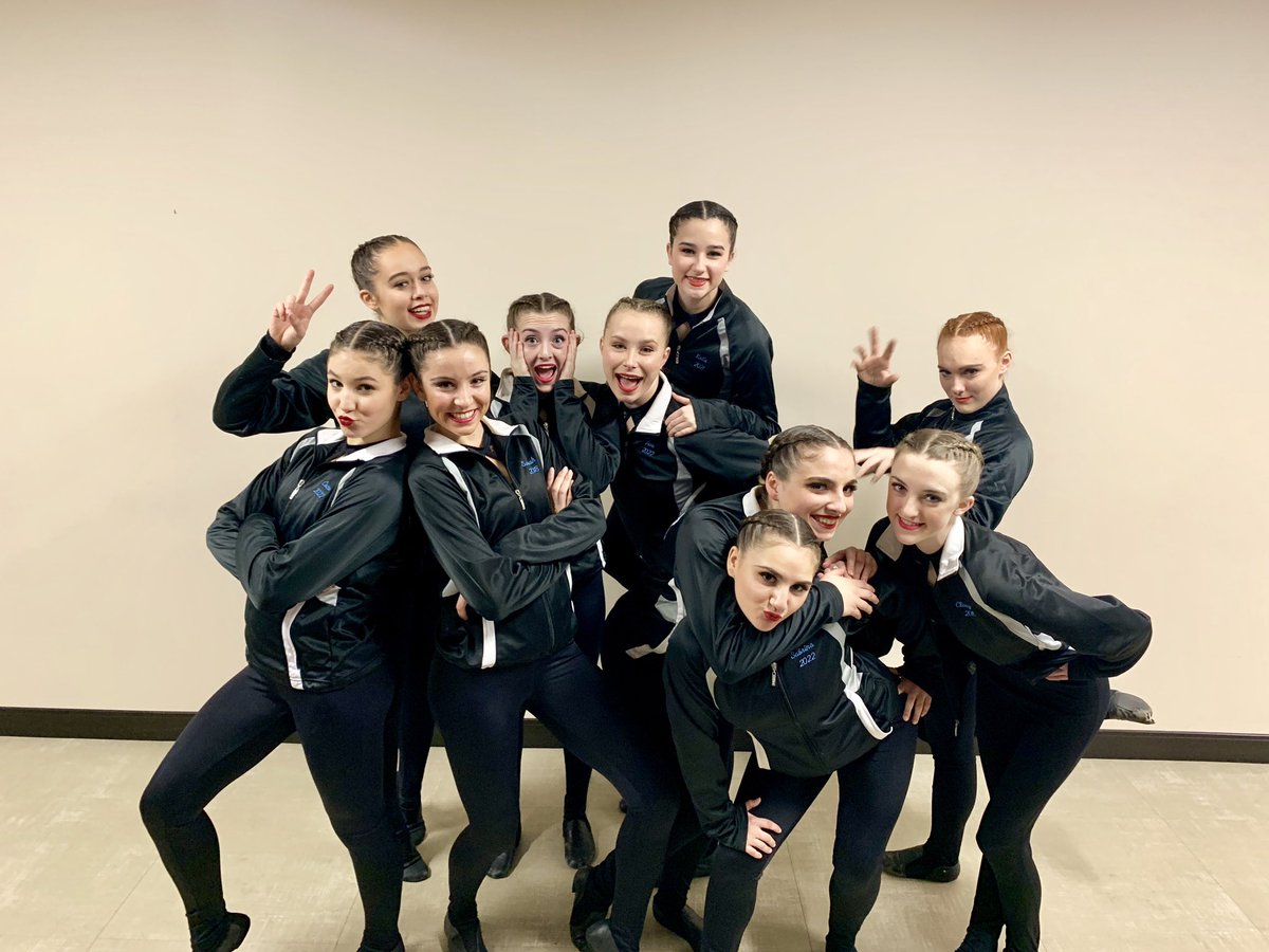 WBHSDance's tweet image. get jazzy with yo fine self 🤪 #competitionday #overdrive #jazz