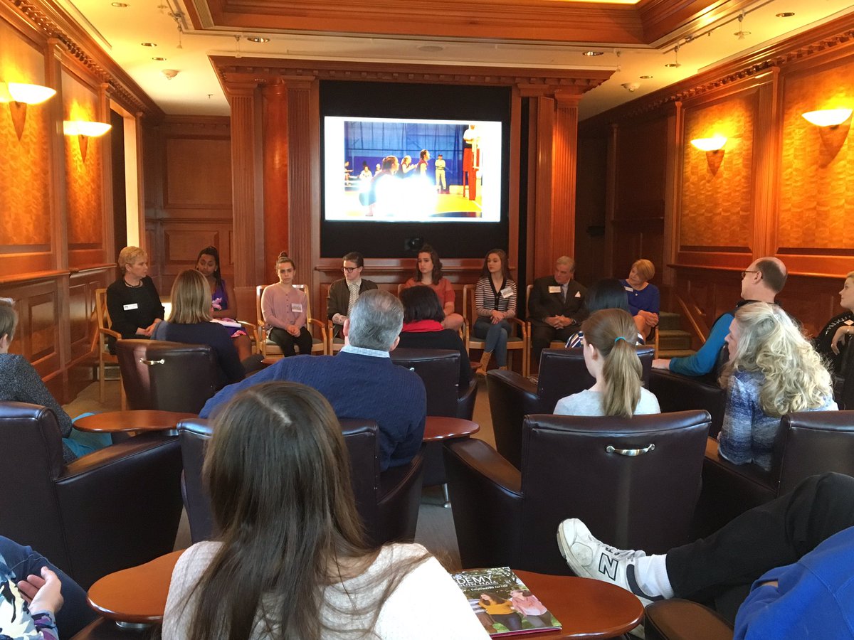 AcadPenguinHall's tweet photo. Always inspired by our students during our Admissions Info Session #aphpride #empoweringwomen #admisions https://t.co/nOpf2x2yeE