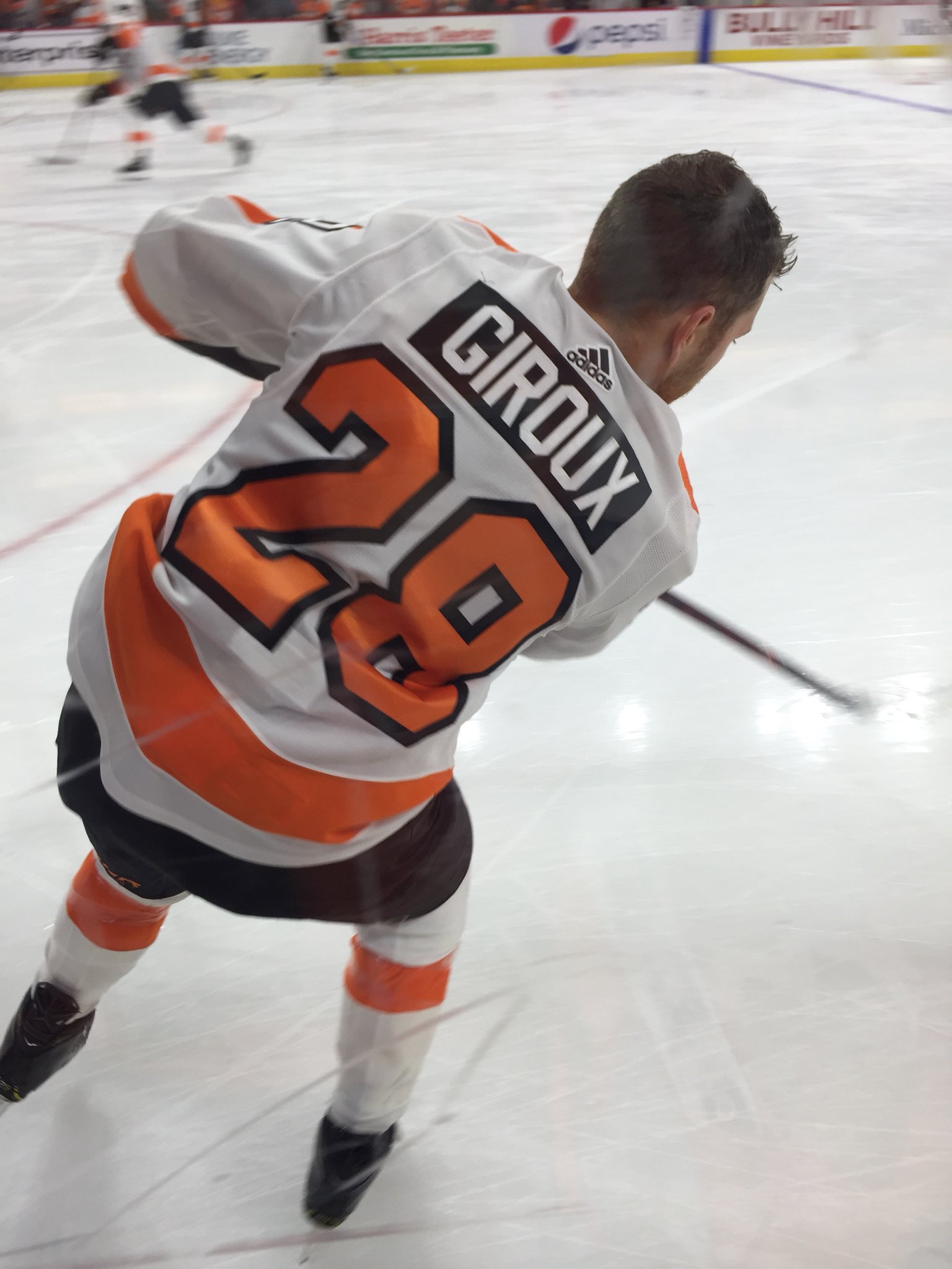 Happy birthday to Claude Giroux!!! Its been an absolute pleasure to see you play! 