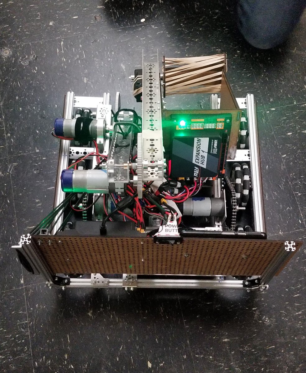 HSES_Robotics's tweet photo. Today is our 2nd FTC Qualifier at Francis Lewis High School in Queens, NY. Good luck to all the teams today! Go Envirobots! 🌎🤖
#Robotics #Envirobots #ftcchallenge #Engineering #Programming #Maker #Create #STEM #FTC #NYCFIRST #FIRST #NYC #Qualcomm https://t.co/h8eO6kjCs7