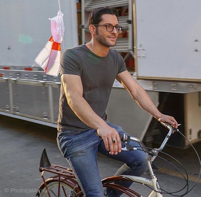 TomEllis #SetLife #Lucifer #WarnerBrosStudios #WarnerBrosStudioTour  #LuciferOnNetflix #Netflix Credit on pic