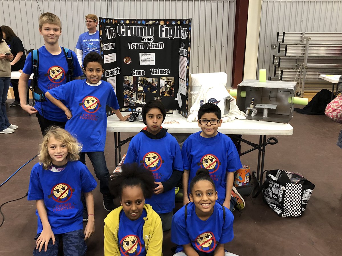 SharpJ4thNISD's tweet image. Listening to Congressman Will Hurd motivate the teams at the First LEGO League Qualifier! #CNEPawsUp #ThisIsCNE #omgrobots #firstinTexas