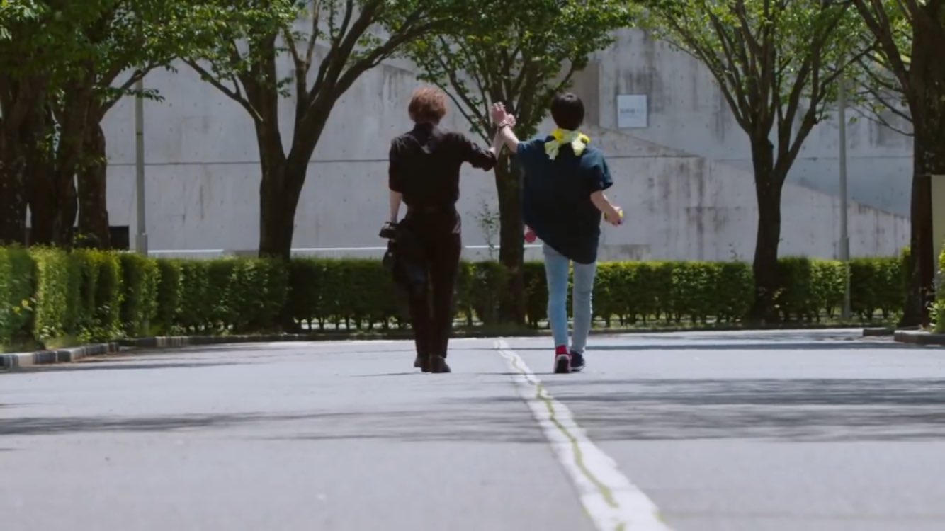 カネヤン 劇場版仮面ライダービルドbe The Oneのオーディオコメンタリーで 最後の戦兎と万丈のハイタッチはなんの打ち合わせもせずアドリブでやった事だと犬飼君の発言で知り 犬飼君と赤楚君は本当にベストマッチだったんだなと改めて思いました W