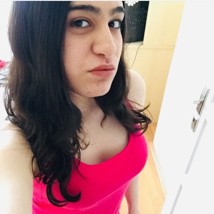 Sütyenin olayim Giy Beni 
#ensest
#porno
#ensestkızkardes 
#ensestbaldız 
#Texas 
#Ensest