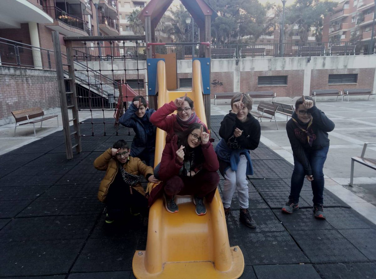 esplaifructuos's tweet photo. Avui el grup Aire hem conegut tots els racons del nostre barri! https://t.co/1OgzEeriDa