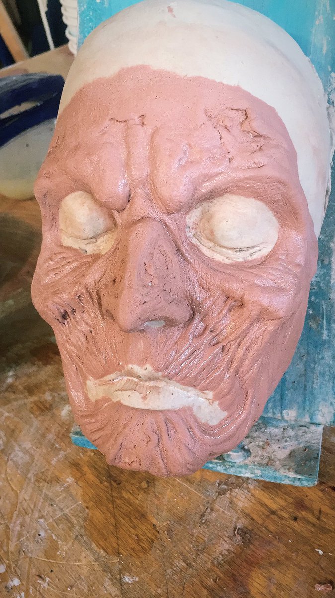 KeaghlanAshley's tweet image. Real happy with the workload I accomplished in such a short period of time. Full head #lifecast, #corrective cores, #sculpt, mold and cast all these pieces to apply at @IMATS. I want to do a ton of new content in 2019! #makeupismagic #NewYearsResolutions