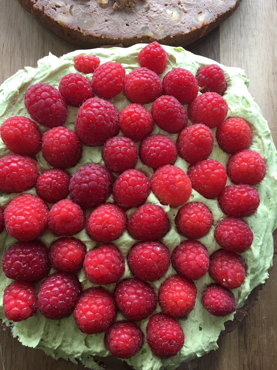 AzzurroCafe's tweet photo. ヤバいっしょ
#AWORKS
#cheesecake
#chefoodo
#チーズプロフェッショナル
#チーズケーキ https://t.co/stkmhVsxIG