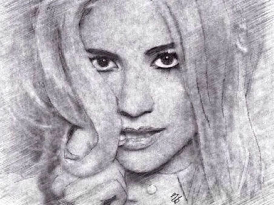 NikkiKingArt's tweet photo. A little #throwback since it’s this beauty’s birthday today - 

#HappyBirthdayPixie @PixieLott 💖

I hope you are havjng a catasitc birthday! Xx https://t.co/hKReujuATt