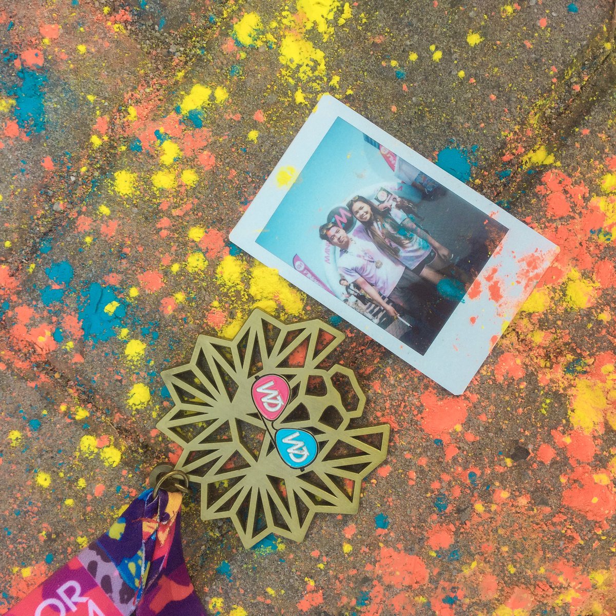 mimmymeoow's tweet image. Thank you for putting so much color in my lifeeeee! ❤️💜💚💛💙😂

#ColorManila #CMR7 #CMCreatingMemories #CMColoringMilestones #ilovecolormanila @ColorManilaRun