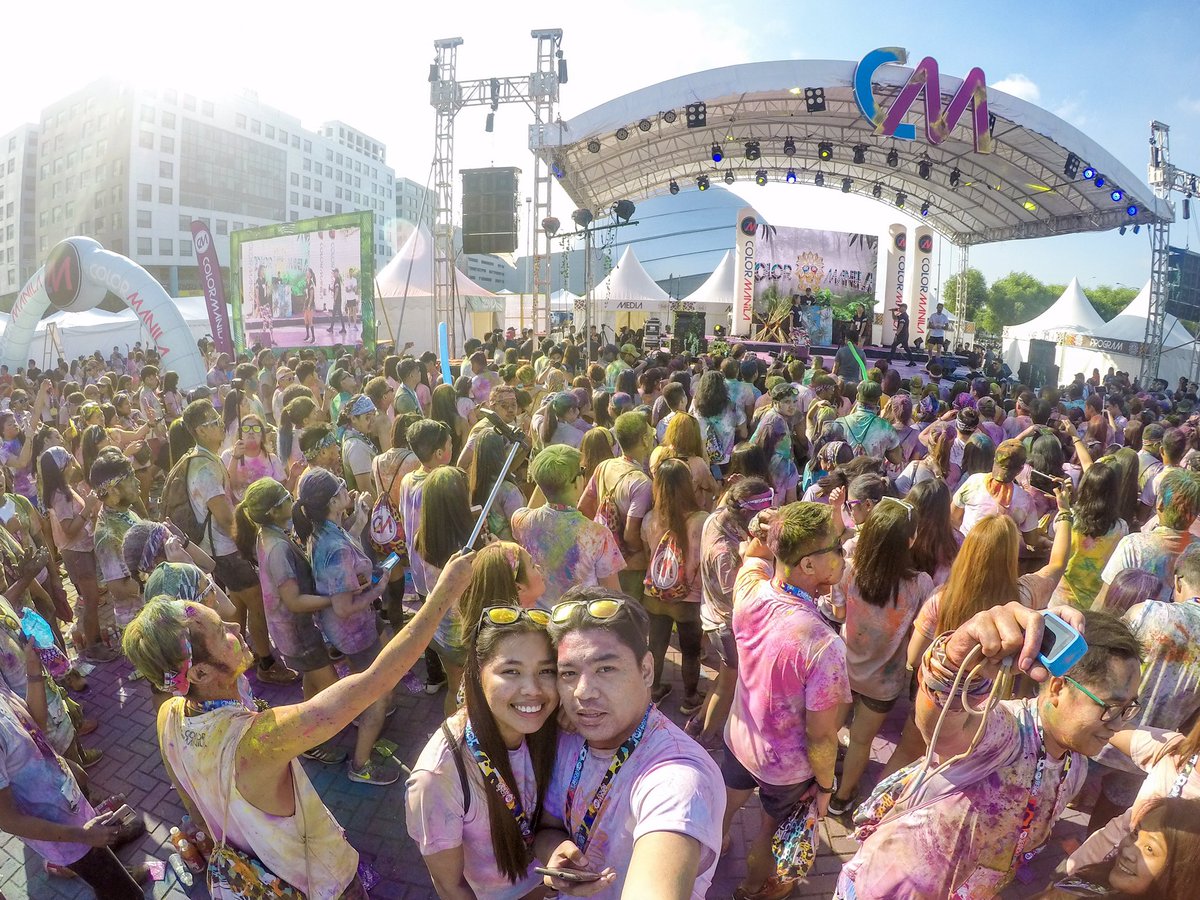 mimmymeoow's tweet image. Thank you for putting so much color in my lifeeeee! ❤️💜💚💛💙😂

#ColorManila #CMR7 #CMCreatingMemories #CMColoringMilestones #ilovecolormanila @ColorManilaRun