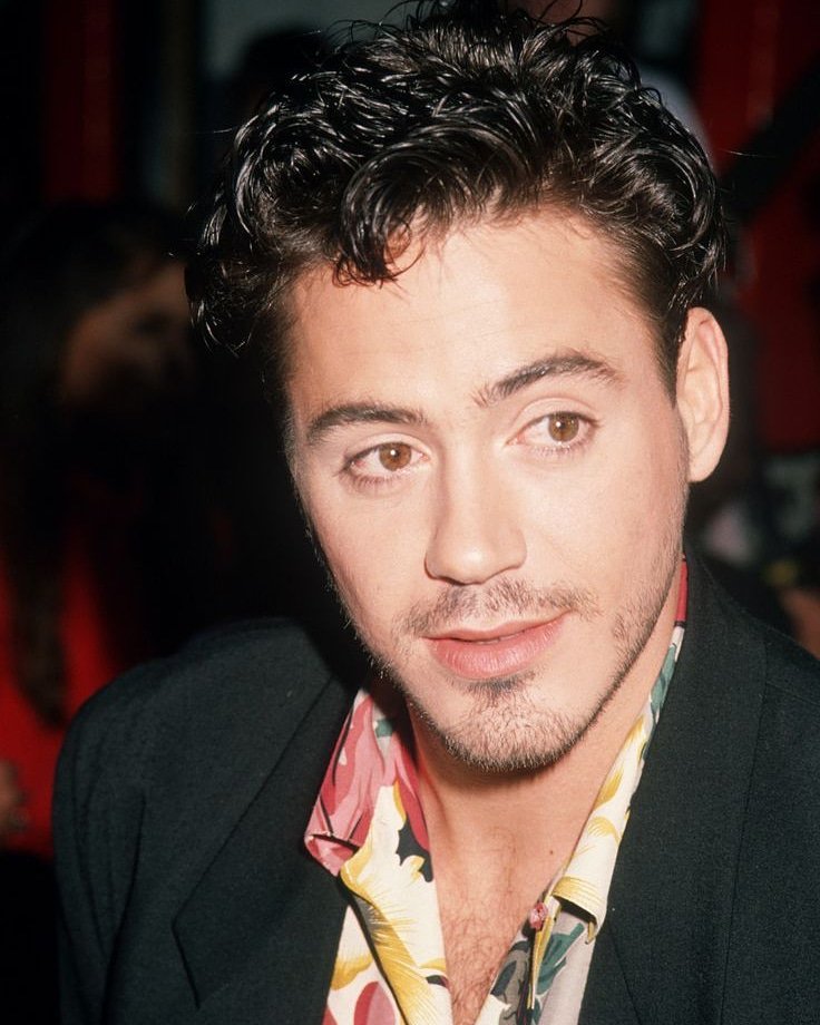 our_rdj's tweet photo. Hey there RDJ in Air America's premiere, can i talk to you? 😍
#RDJ #RobertDowneyJr #YoungRDJ https://t.co/EFFrYFilVY