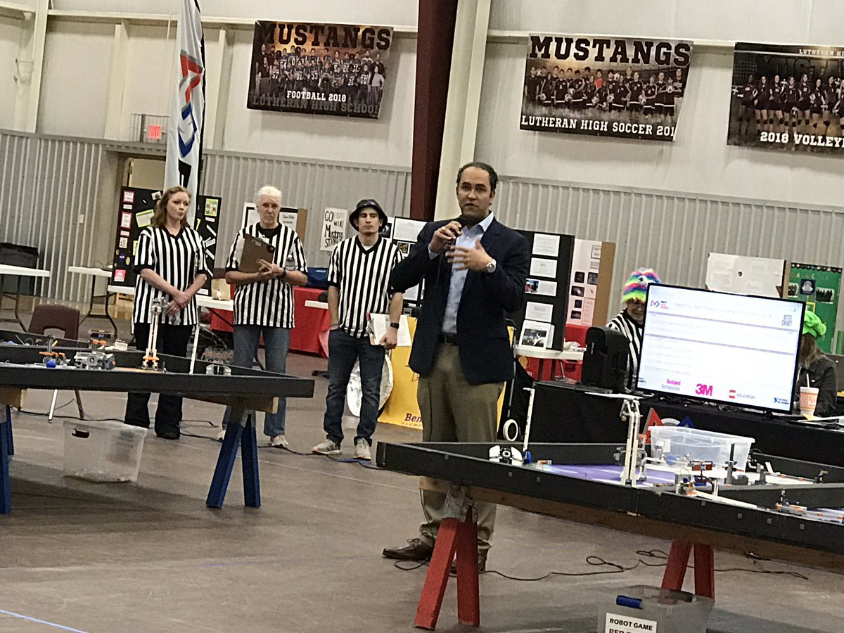 iteachwithheart's tweet photo. Owl pride is flying HIGH here at #FIRSTintexas lego robotics competition!!  We are beyond proud and impressed with these fine Glenoaks students! Good luck to our proud "Glenoaks Asteroids"!! #thisisglenoaks @NISDGlenoaks @HurdOnTheHill https://t.co/WnqV9bCWsP