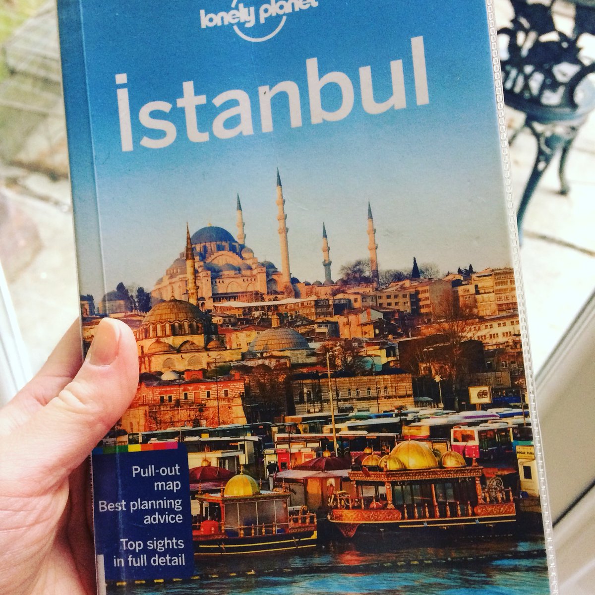 Next Thursday we are touching down in Istanbul! Research trip time, 2019 - new project/publication in the making! We can’t wait to feast our senses in Turkey. Artists/publishers/books/book shops/art writers - top tips send our way!  🇹🇷