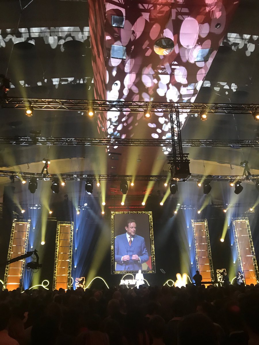 Les bons vœux confederalistes de la nva