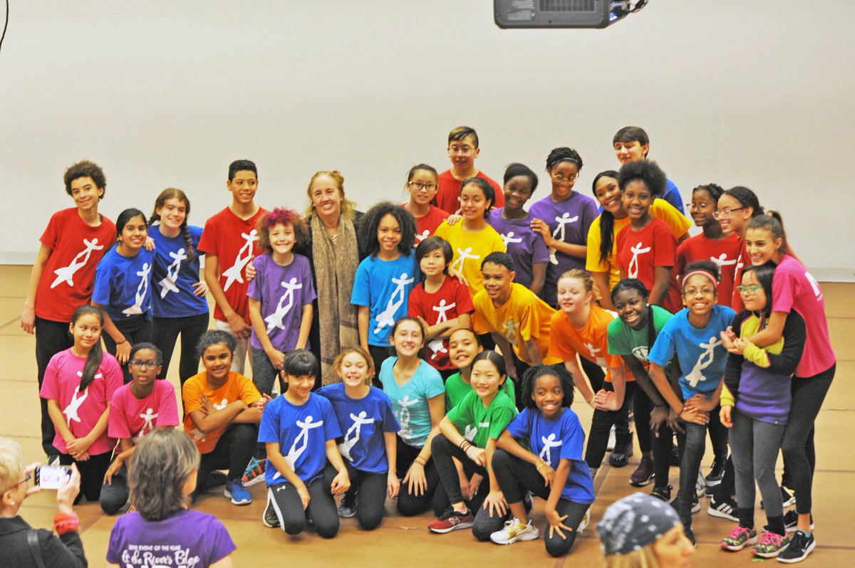 NationalDance's tweet photo. President of the Borough of Manhattan @galeabrewer visited NDI's open house this afternoon! #NDIcenter #nationaldanceinstitute #Harlem #arts https://t.co/CI5ZzmTVYd