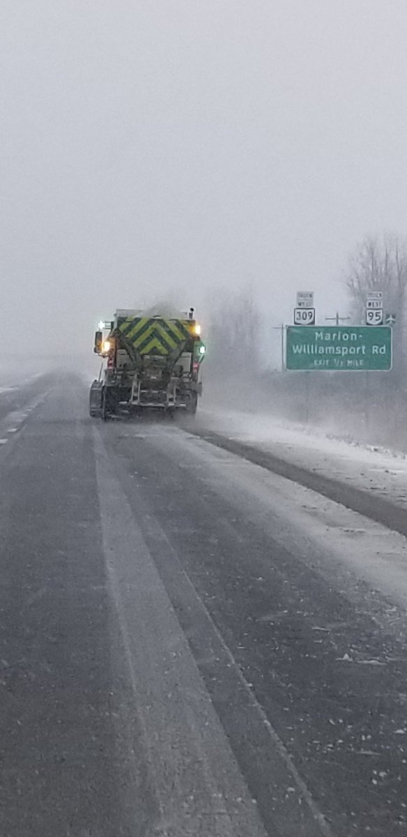 marion_co_ema's tweet photo. Roadways are a little slick out there, so make sure you take it slow and leave plenty of room for @ODOT_Statewide, local road crews, and all our ππ and π to work safely! #everyonegetshomesafe https://t.co/qRQEF3VwWf