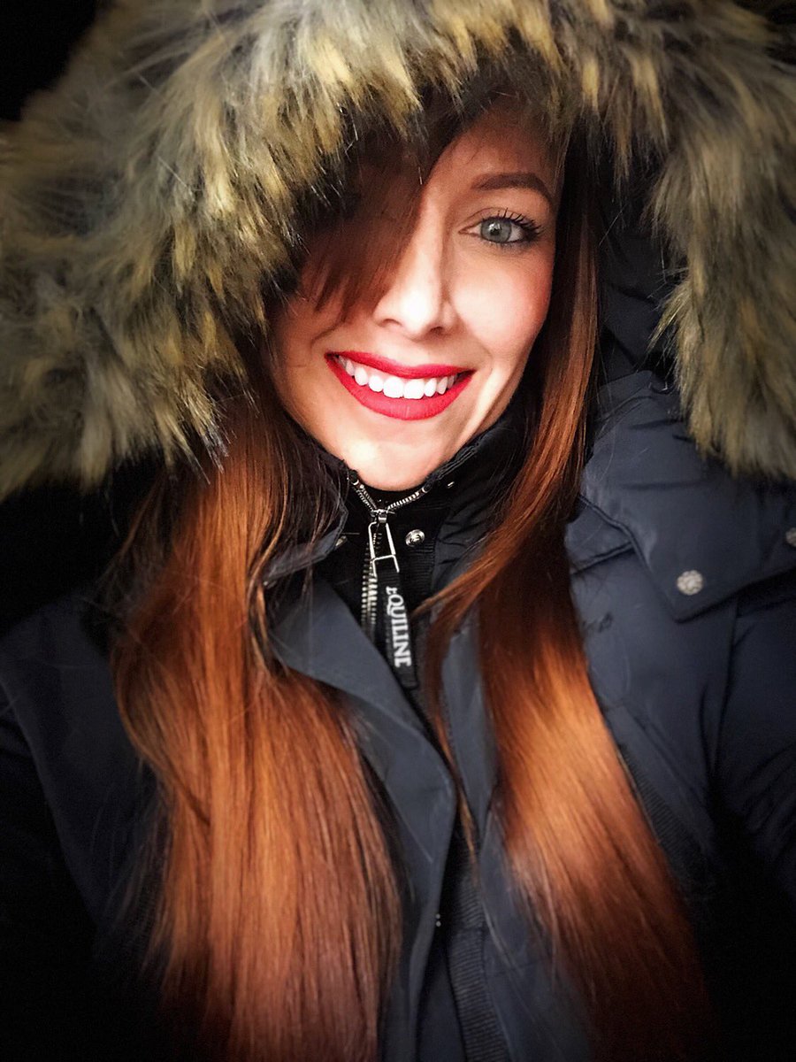 Fresh copper hair and classic red lip ♥️